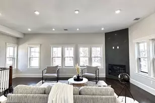 18 Woodbine St, Somerville, MA 02143 - Photo 4