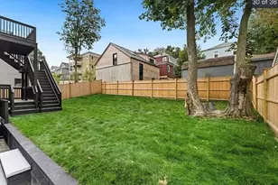 18 Woodbine St, Somerville, MA 02143 - Photo 22