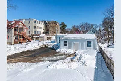 1044 Hyde Park Ave, Boston, MA 02136 - Photo 22