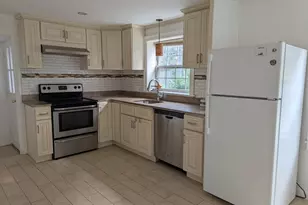 144 Lake Shore Dr, Weymouth, MA 02189 - Photo 1