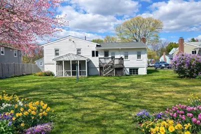 8 Walnut Knoll, Canton, MA 02021 - Photo 2