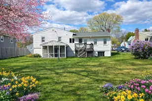 8 Walnut Knoll, Canton, MA 02021 - Photo 2