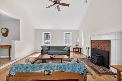 155 Brook St, Hudson, MA 01749 - Photo 10