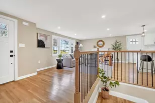 241 Ridgewood Dr, Norwood, MA 02062 - Photo 14