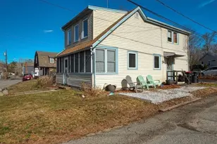 22 Ocean Ave, Hanson, MA 02341 - Photo 2