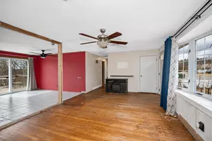 14 New Caster Dr, Lowell, MA 01854 - Photo 8