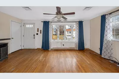 14 New Caster Dr, Lowell, MA 01854 - Photo 4