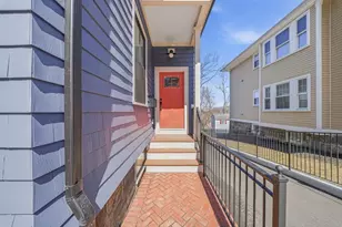 197 Winchester St, Brookline, MA 02446 - Photo 4