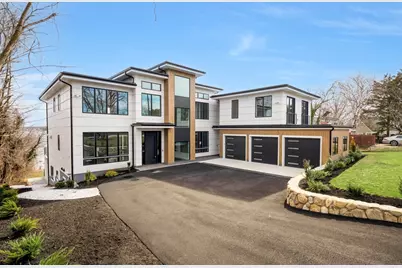 156 Crabtree, Quincy, MA 02171 - Photo 1