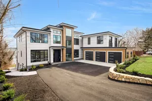 156 Crabtree, Quincy, MA 02171 - Photo 1