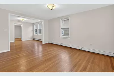 5-7 Linwood Ave #5, Melrose, MA 02176 - Photo 4