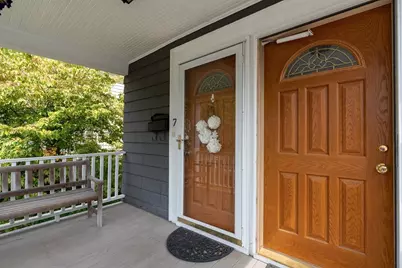 5-7 Linwood Ave #5, Melrose, MA 02176 - Photo 2