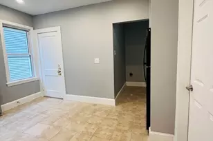 28 Melbourne St, Boston, MA 02124 - Photo 12