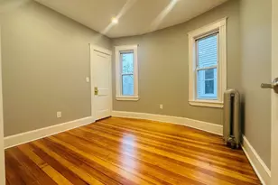 28 Melbourne St, Boston, MA 02124 - Photo 16