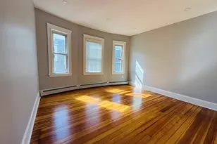 28 Melbourne St, Boston, MA 02124 - Photo 10