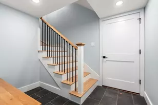 89 Newfield St, Boston, MA 02132 - Photo 20
