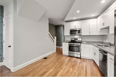 129 Sutherland #House, Boston, MA 02135 - Photo 4