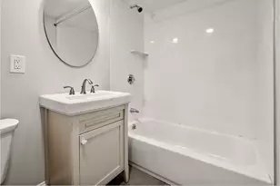 129 Sutherland, Boston, MA 02135 - Photo 18