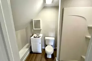 48 Acushnet Ave, Springfield, MA 01105 - Photo 22