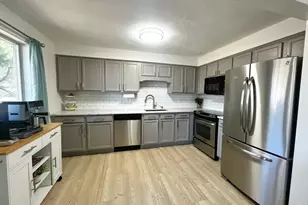 1302 Lewis O Gray Dr, Saugus, MA 01906 - Photo 10