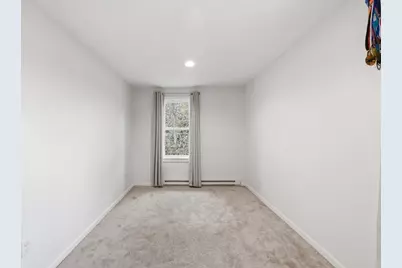 5 Swan Ave #B, Worcester, MA 01602 - Photo 16