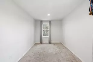 5 Swan Ave, Worcester, MA 01602 - Photo 16