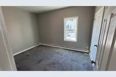 529 Warren, Fall River, MA 02721 - Photo 6