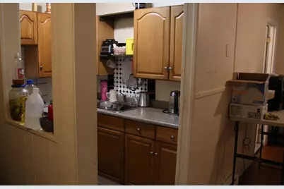 1951 Pleasant St, Fall River, MA 02723 - Photo 10