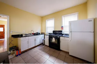 41 Derby St, Somerville, MA 02145 - Photo 8