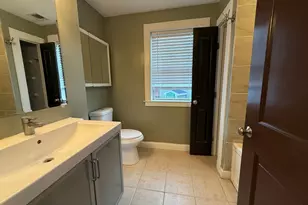 31 Humphreys St, Boston, MA 02125 - Photo 8