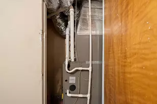 22 Chestnut Ave, Boston, MA 02130 - Photo 34