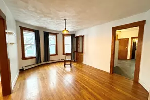 28 Willow St, Cambridge, MA 02141 - Photo 4