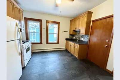 28 Willow St #2, Cambridge, MA 02141 - Photo 2