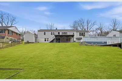 105 Mountain View St, South Hadley, MA 01075 - Photo 4