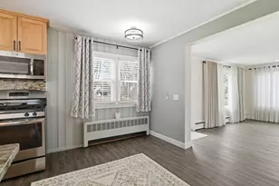 105 Mountain View St, South Hadley, MA 01075 - Photo 24