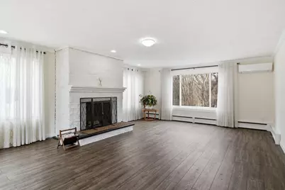 105 Mountain View St, South Hadley, MA 01075 - Photo 6