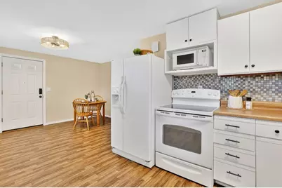 420 Main Street #21, Agawam, MA 01001 - Photo 4