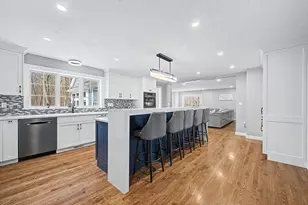 7 S Barn Rd, Hopkinton, MA 01748 - Photo 2