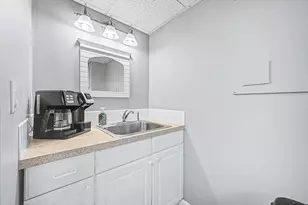 7 S Barn Rd, Hopkinton, MA 01748 - Photo 32