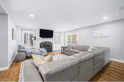 7 S Barn Rd, Hopkinton, MA 01748 - Photo 8