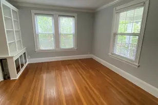 12 Avon St, Reading, MA 01867 - Photo 2