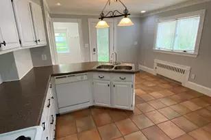 12 Avon St, Reading, MA 01867 - Photo 8