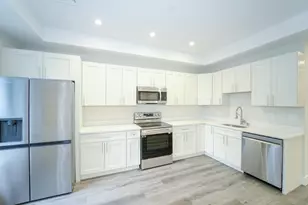 424 Marlborough St, Boston, MA 02116 - Photo 2
