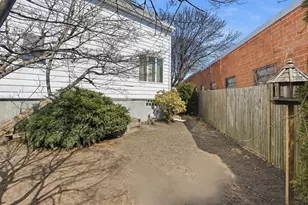 12 Boston St, Lynn, MA 01904 - Photo 32