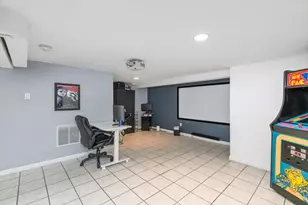 325 E Haverhill St, Lawrence, MA 01841 - Photo 18