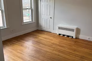 14 Bedford St, Waltham, MA 02452 - Photo 6