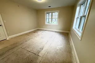 36 Van Buren St, Taunton, MA 02780 - Photo 18