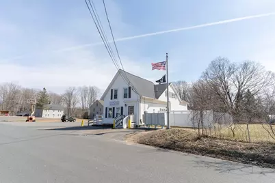 2 Monson Rd, Wales, MA 01081 - Photo 4