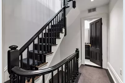 22 Joy St, Boston, MA 02114 - Photo 16