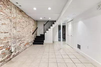 22 Joy St, Boston, MA 02114 - Photo 36